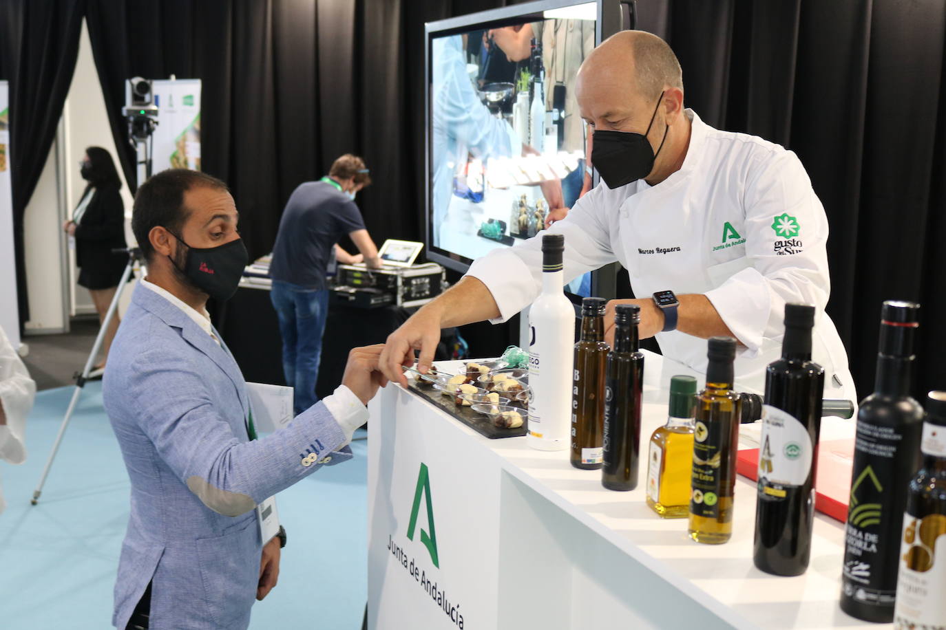 Primer día de Expoliva, marcado por la visita del Rey