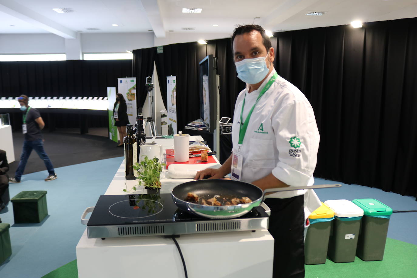 Primer día de Expoliva, marcado por la visita del Rey