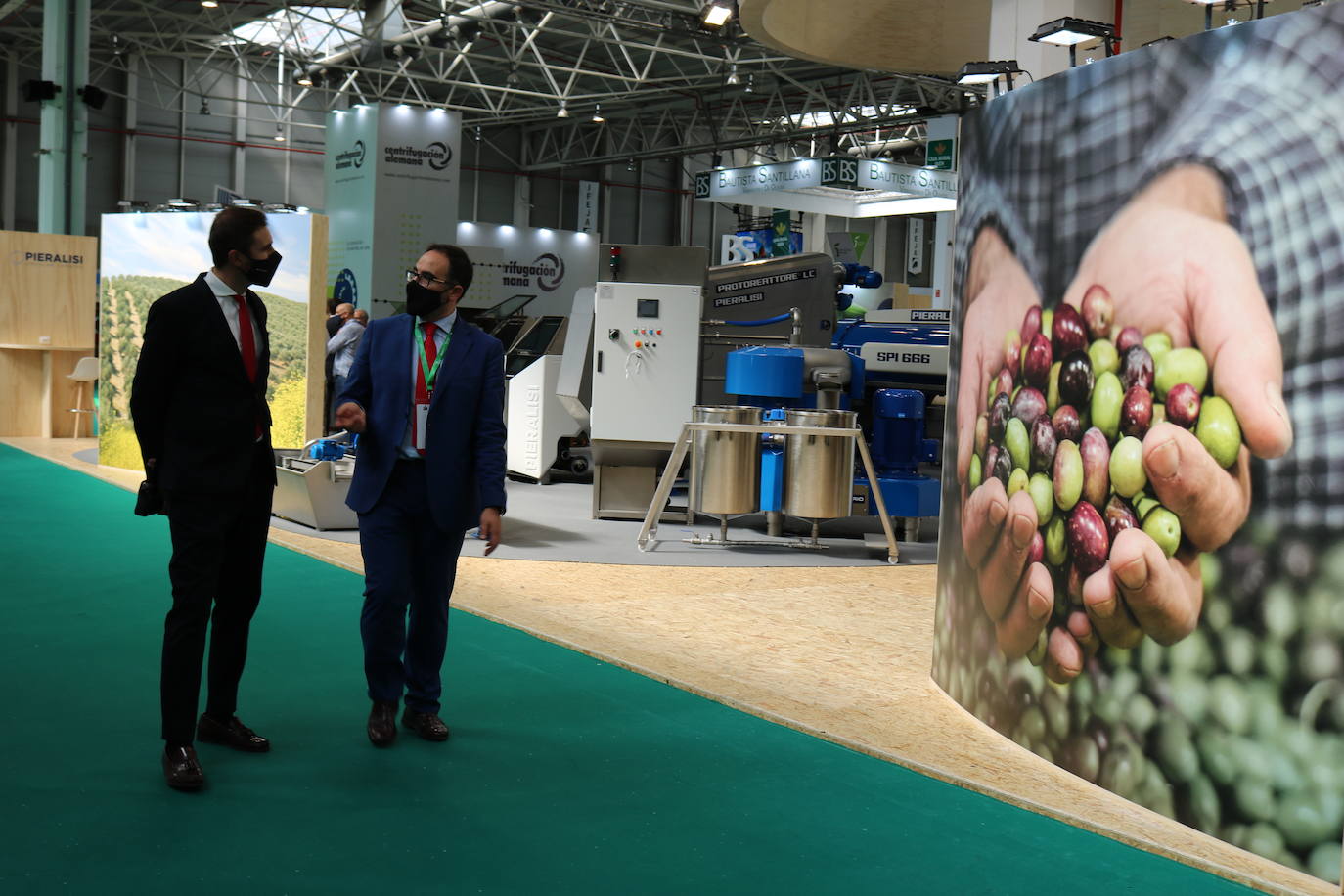 Primer día de Expoliva, marcado por la visita del Rey