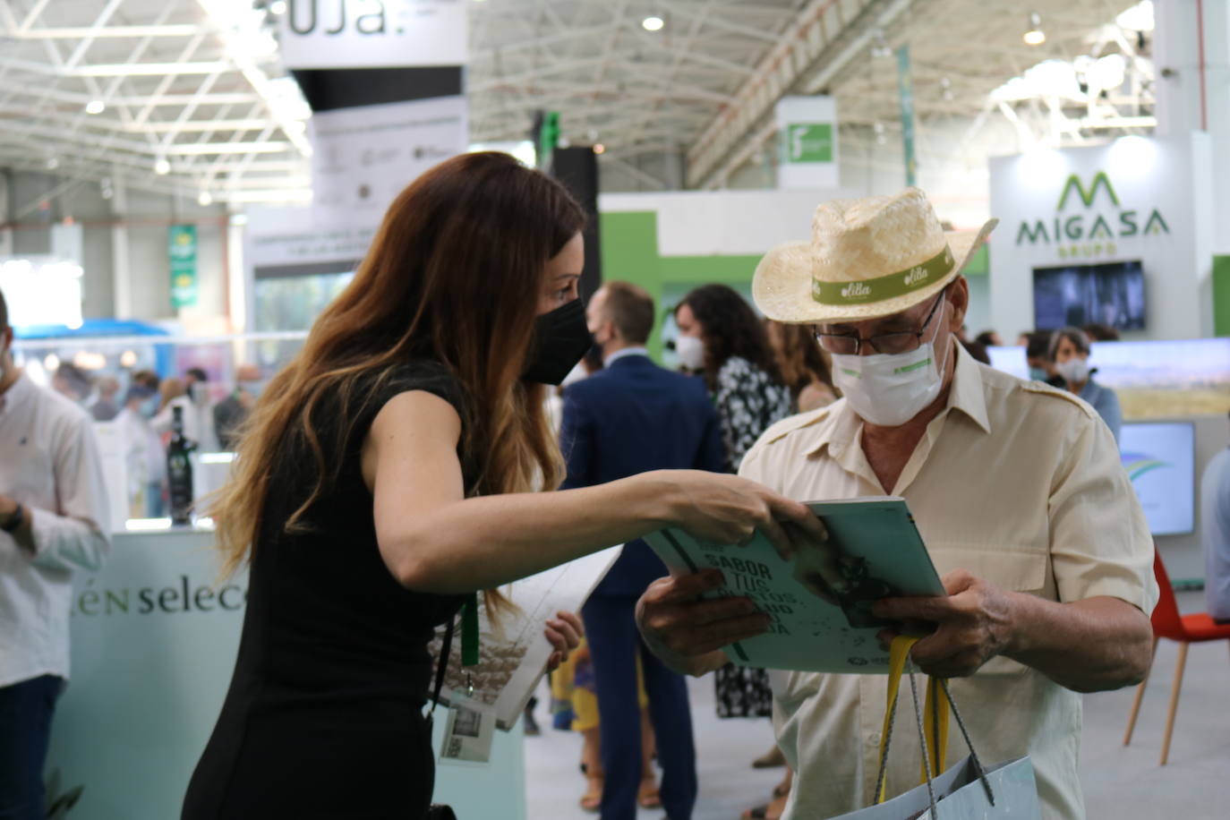 Primer día de Expoliva, marcado por la visita del Rey