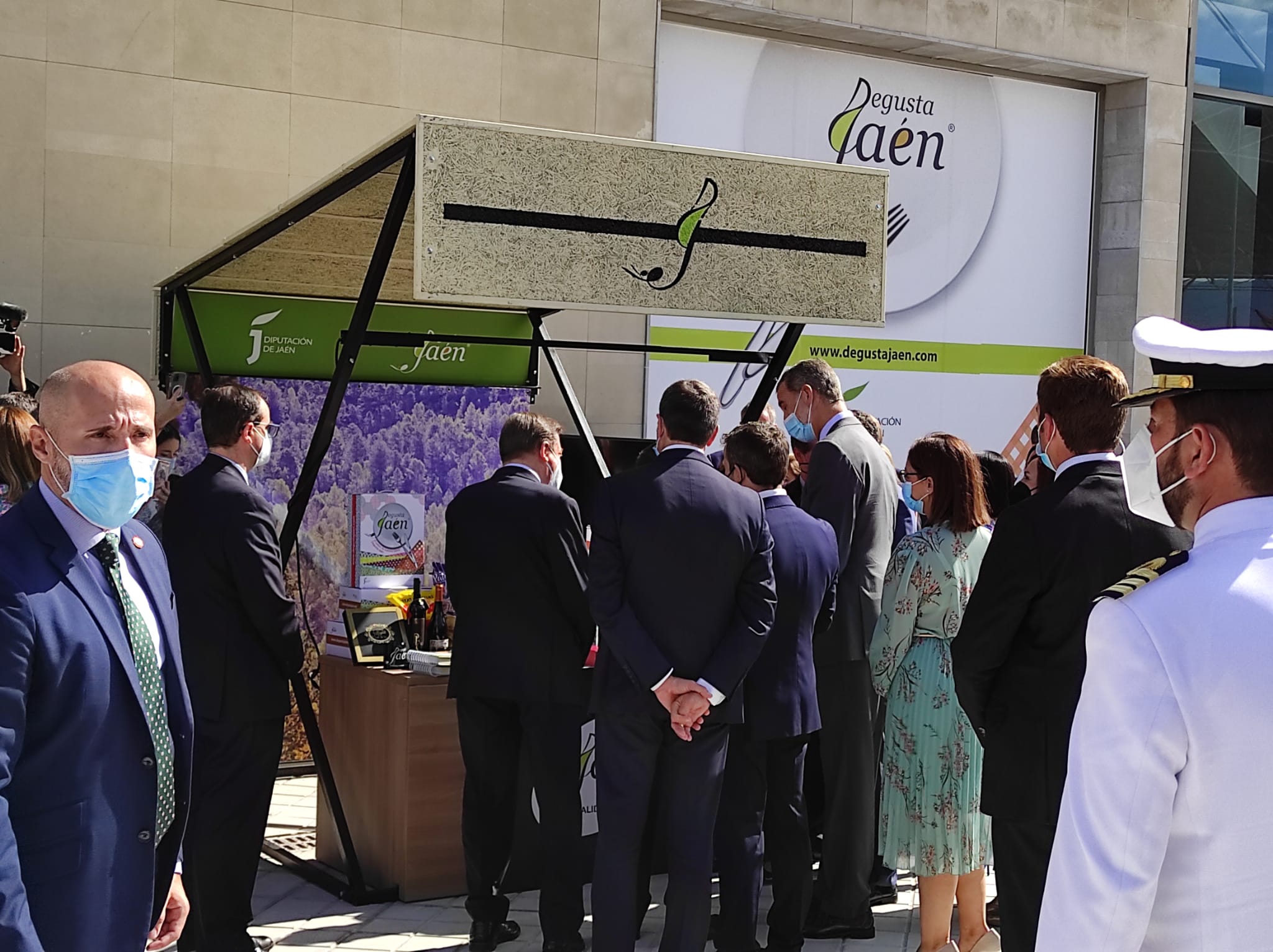 Primer día de Expoliva, marcado por la visita del Rey