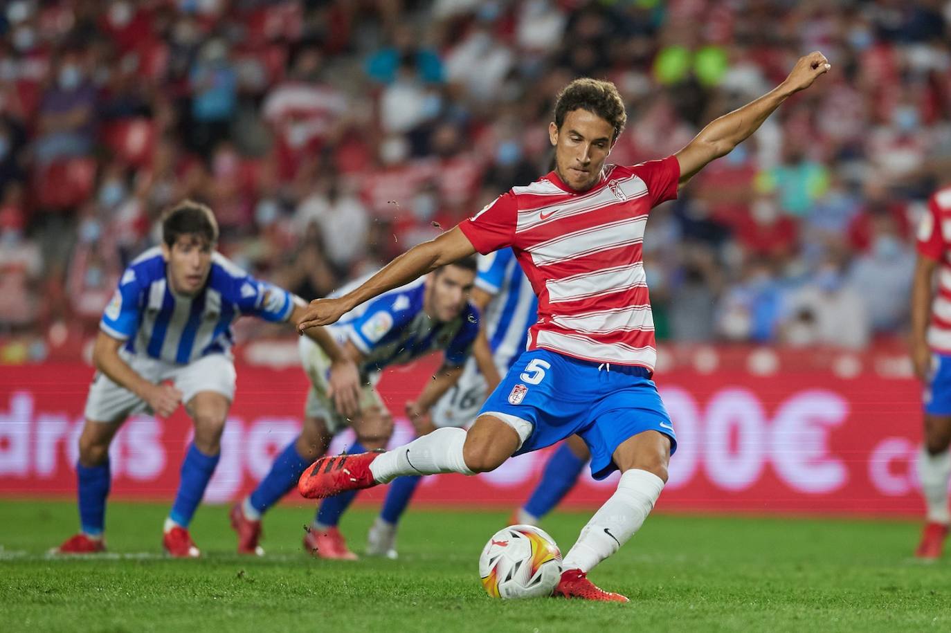 Fotos: Las mejores imágenes del Granada-Real Sociedad