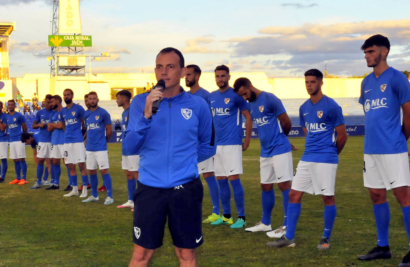 El preparador malagueño Alberto González firmó el año pasado un campeonato de liga histórico, que acabó con el equipo jugando play off a Segunda División. 