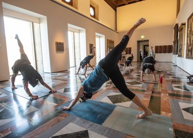 Imagen secundaria 1 - Yogarte se desarrollará hasta el jueves en el Museo de Bellas Artes. 