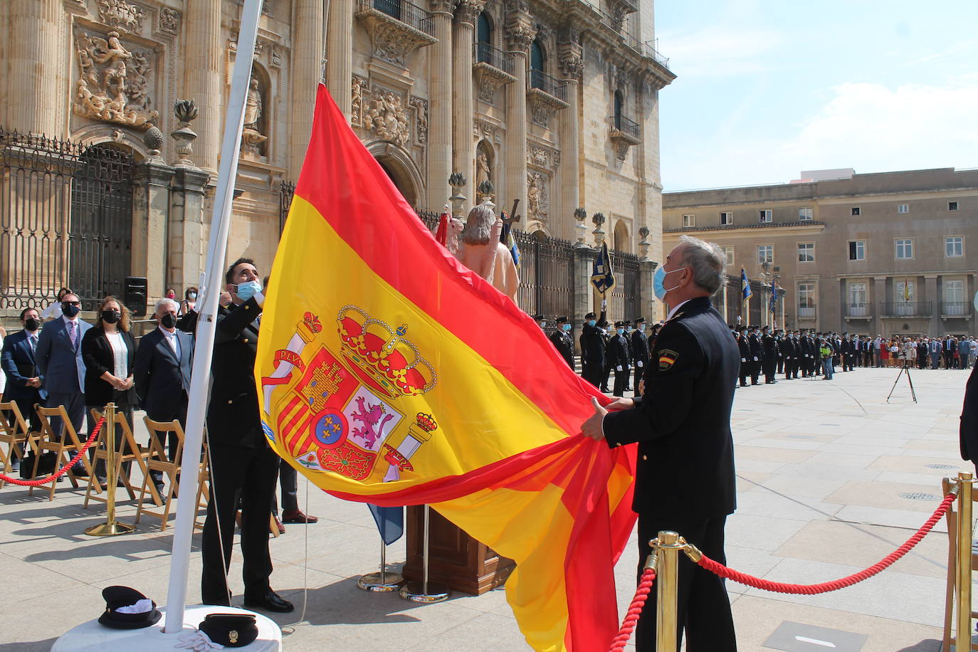 Fotos: Así ha sido el acto de la Policía Nacional en Jaén