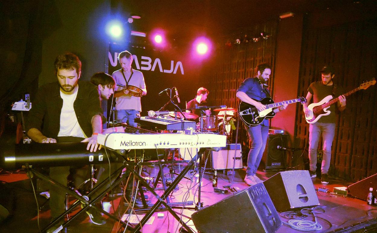 Red Passenger ya ofreció una sesión mínima de Lottogatika en Planta Baja en el fatídico 2020. 