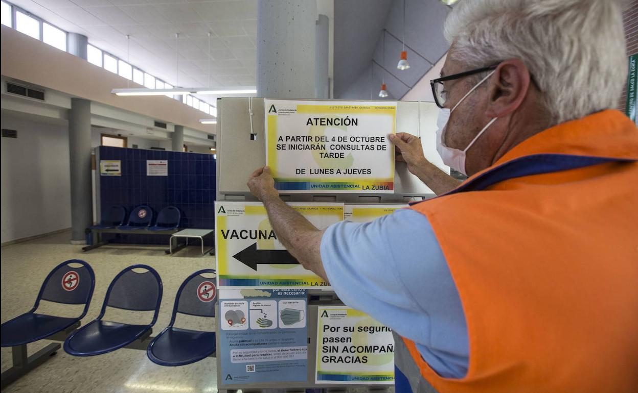 Los centros de salud granadinos abren ya por las tardes. 