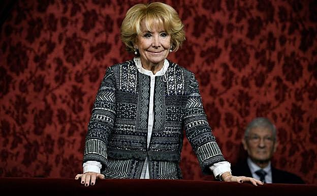 Esperanza Aguirre en #TATGranada: de 15 community managers a tuitear ella sola