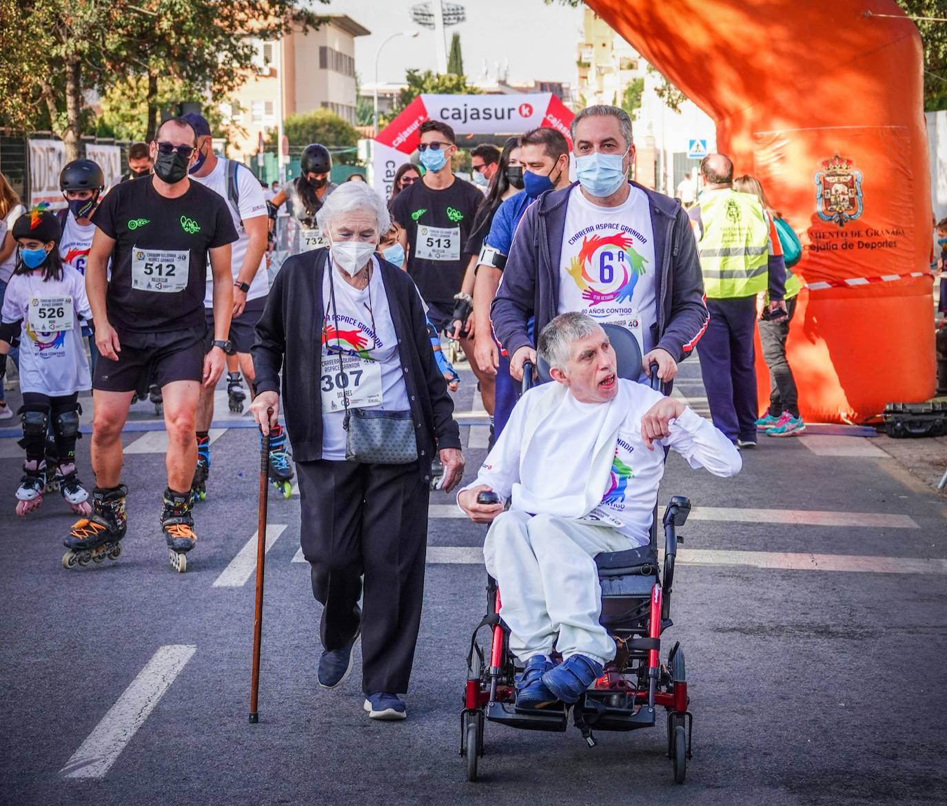 Fotos: Deporte y solidaridad, de la mano en el Zaidín