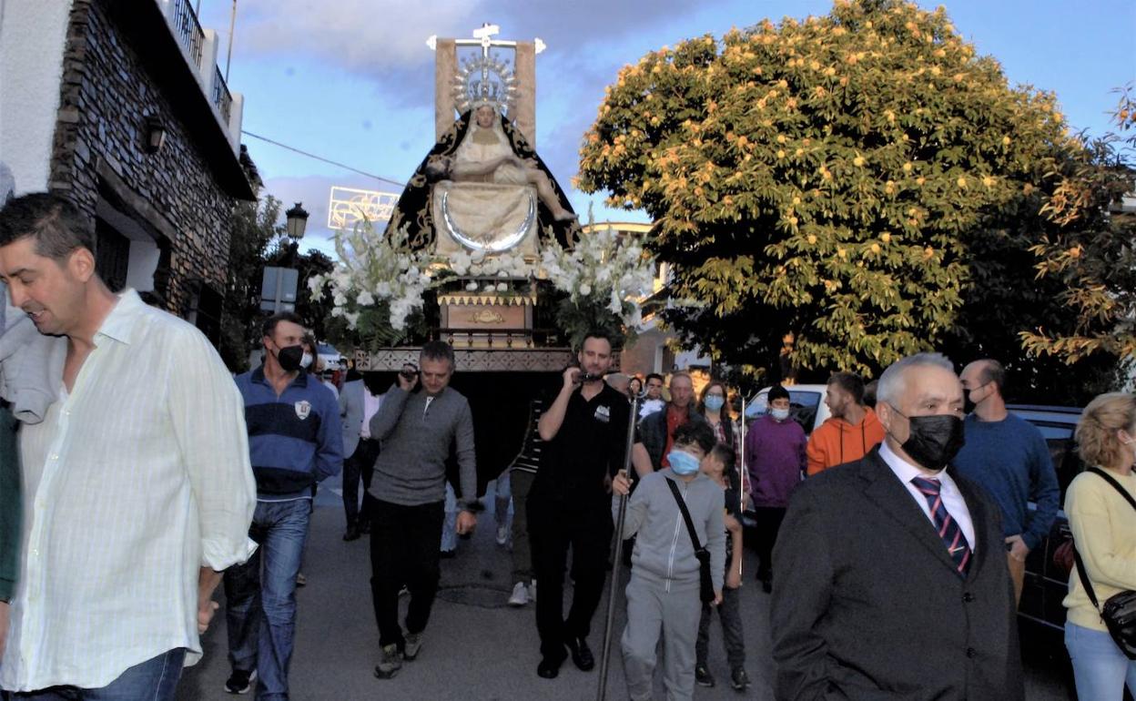 La Virgen de las Angustias vuelve a sali en Pórtugos