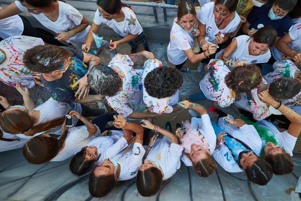 Los estudiantes han inspirado su ya tradicional festejo en una estética realacionada con las películas de 'Piratas del Caribe'