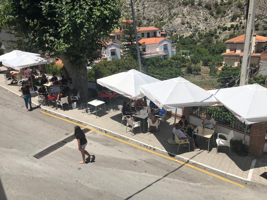 Terraza del Bar Carmen, en Guájar Alto.