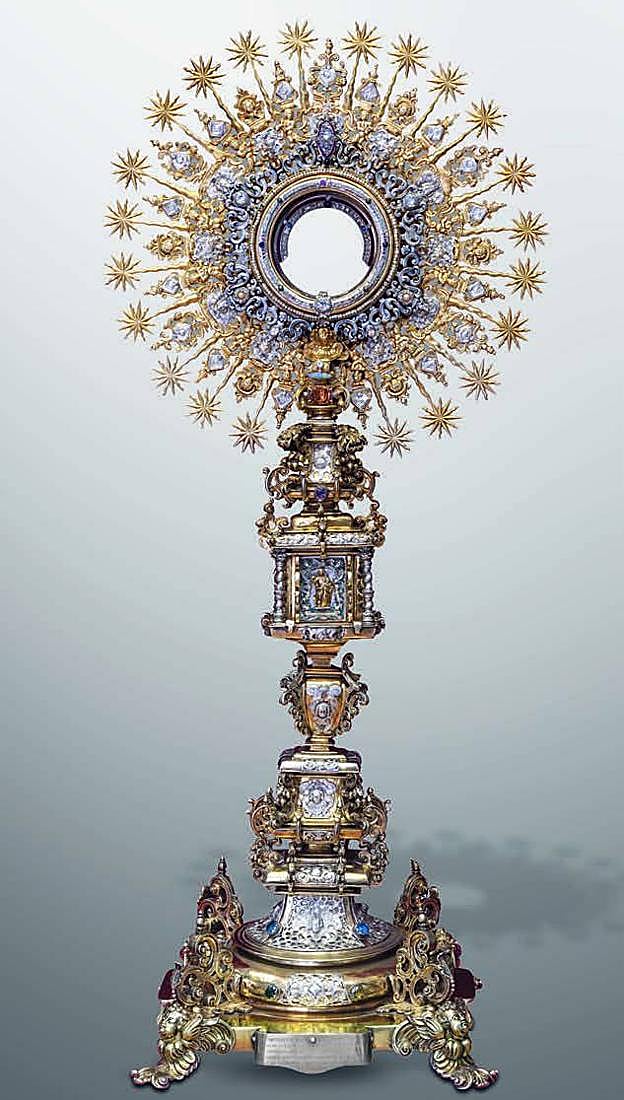 Custodia de plata de la cofradía de la Virgen de las Angustias. 