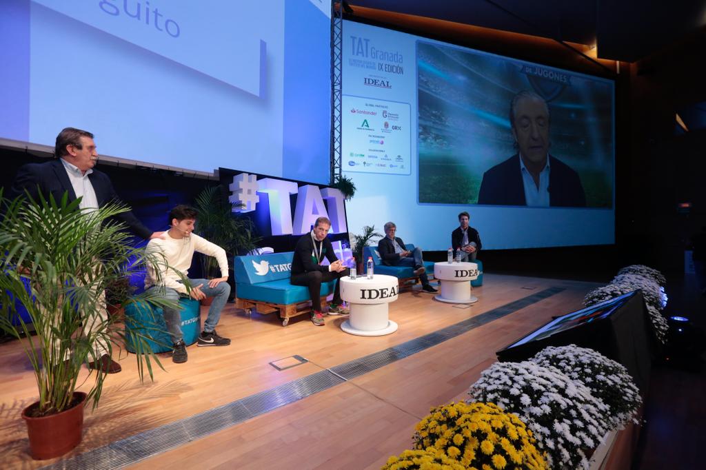 Iñaki Cano modera la mesa de 'El Chiringuito', con Cristóbal Soria, Fermin Canas, Álex Silvestre y José Damian González.