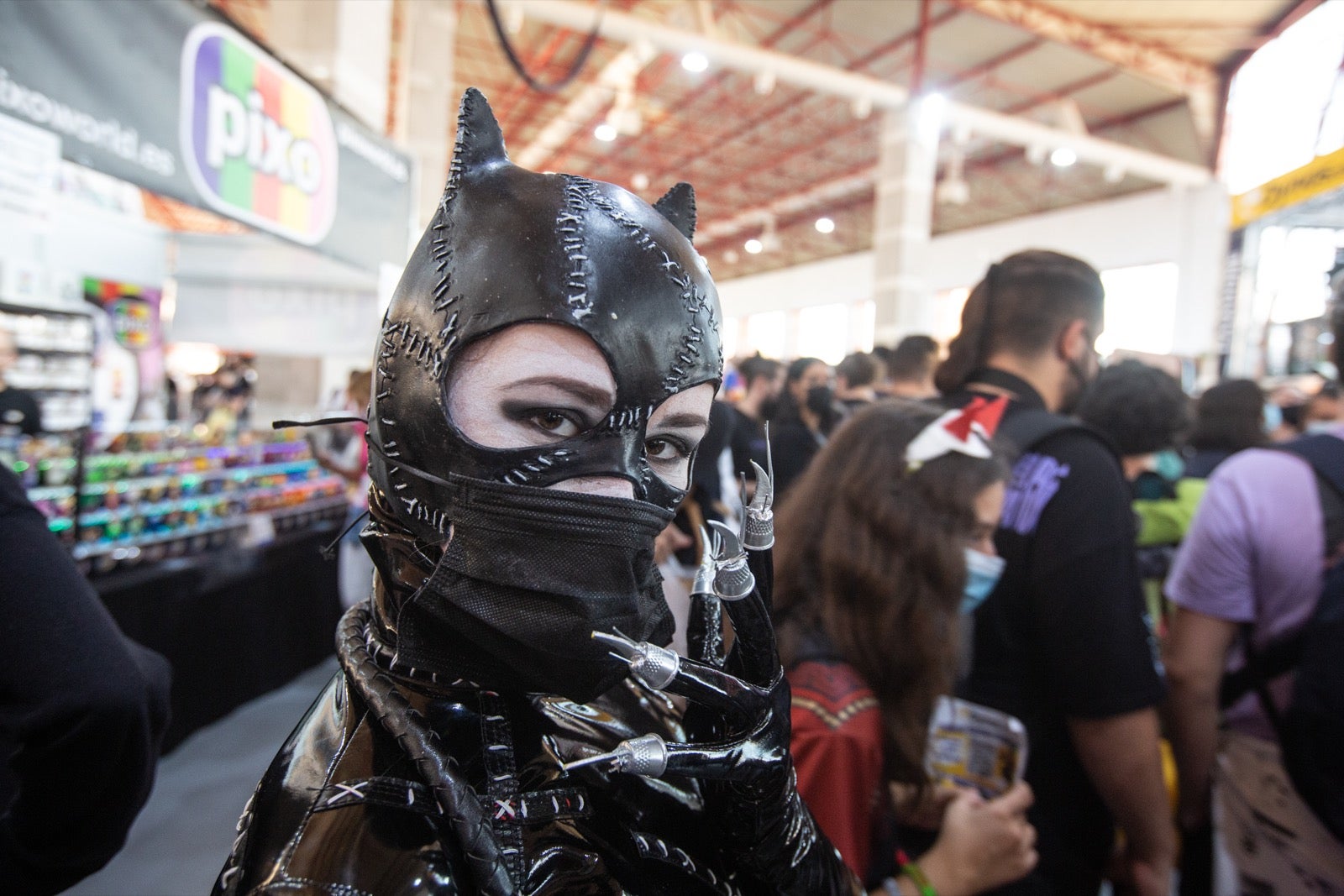 La Ficzone llena la Feria de Muestras de Armilla de aficionados del manga y del kpop.