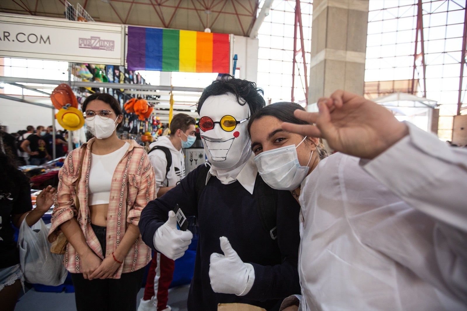 La Ficzone llena la Feria de Muestras de Armilla de aficionados del manga y del kpop.