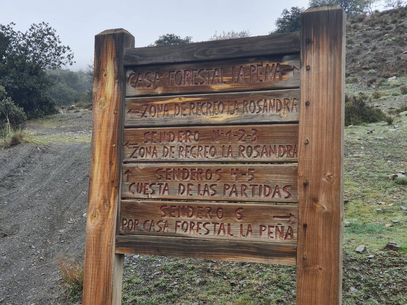 Imagen secundaria 1 - Ruta por la desconocida cara norte de Sierra Nevada