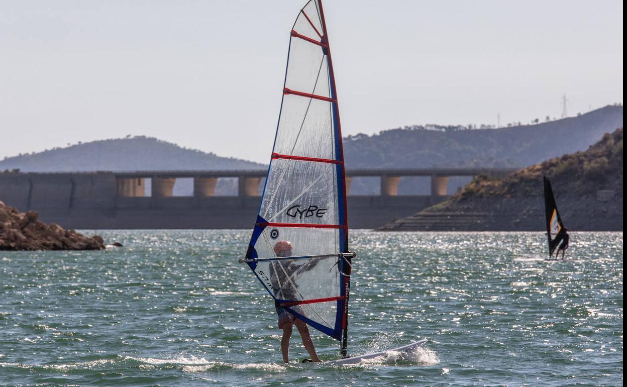 Entrena exigirá al Gobierno que redacte el resto de proyectos de las conducciones de Rules