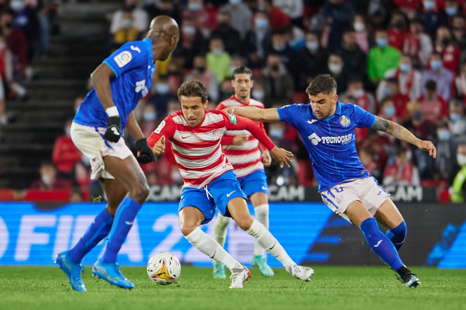 Fotos: Las mejores imágenes del Granada-Getafe