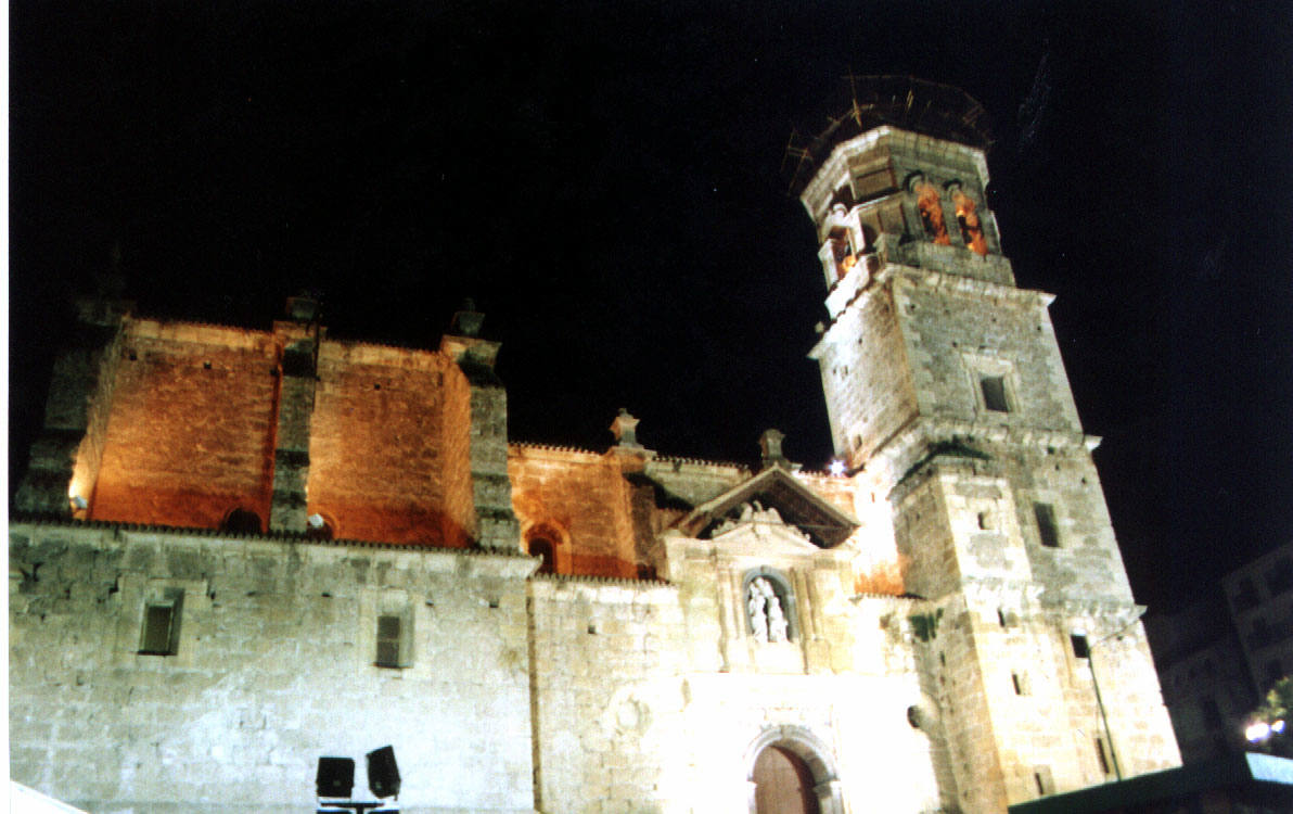 El conjunto histórico de Loja está declarado BIC. 