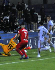 Imagen secundaria 2 - Los fantasmas del Linares siguen ahí y le &#039;roban&#039; un triunfo merecido