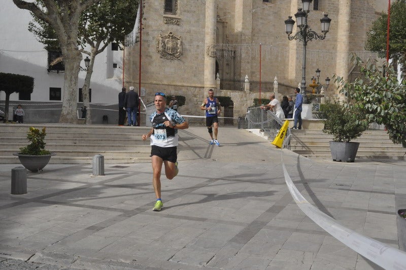 Participantes en la media maratón de Baza