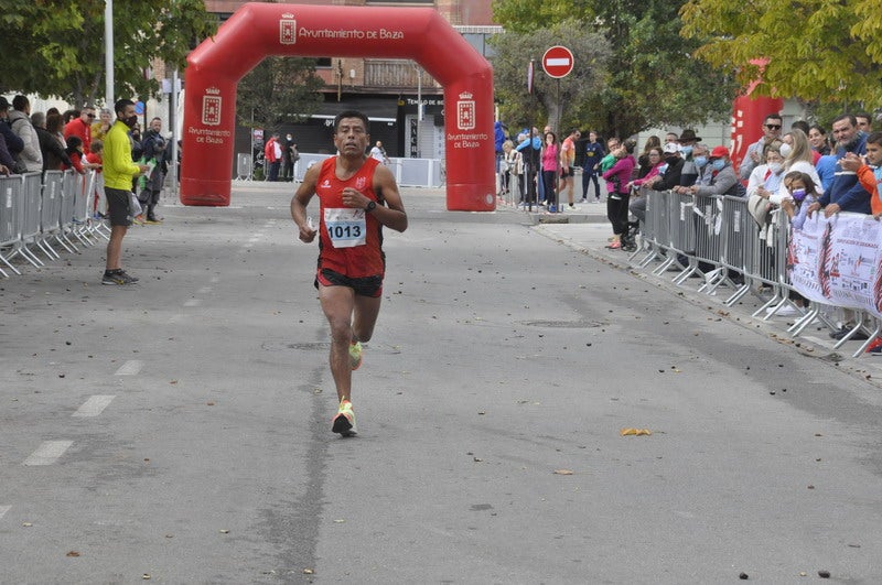 Participantes en la media maratón de Baza
