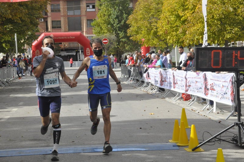 Participantes en la media maratón de Baza