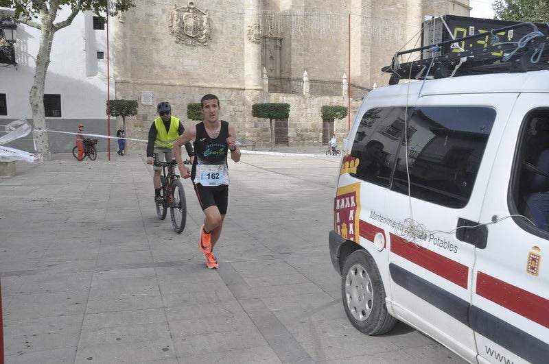 Participantes en la media maratón de Baza