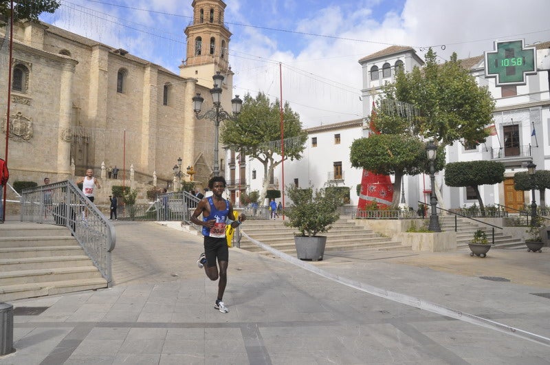 Participantes en la media maratón de Baza