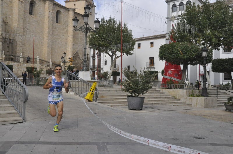 Participantes en la media maratón de Baza