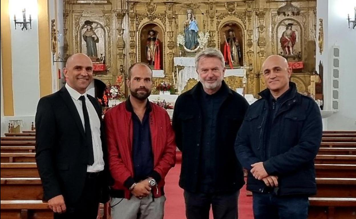 El protagonista de Parque Jurásico se interesa por Soportújar en su segunda visita a Granada