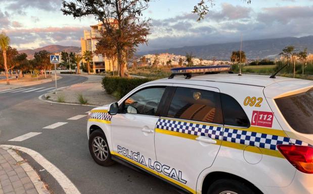 Detienen a un hombre en Salobreña por amenazar de muerte a un Policía Local