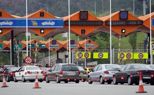 Las viñetas de peaje que pagarán todos los conductores de España: qué son y cuánto cuestan