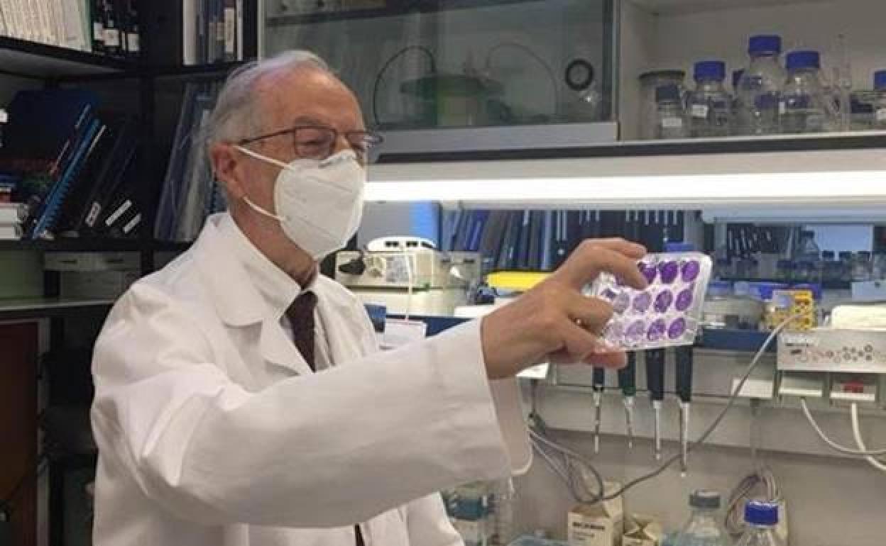 Luis Enjuanes, virólogo españo.