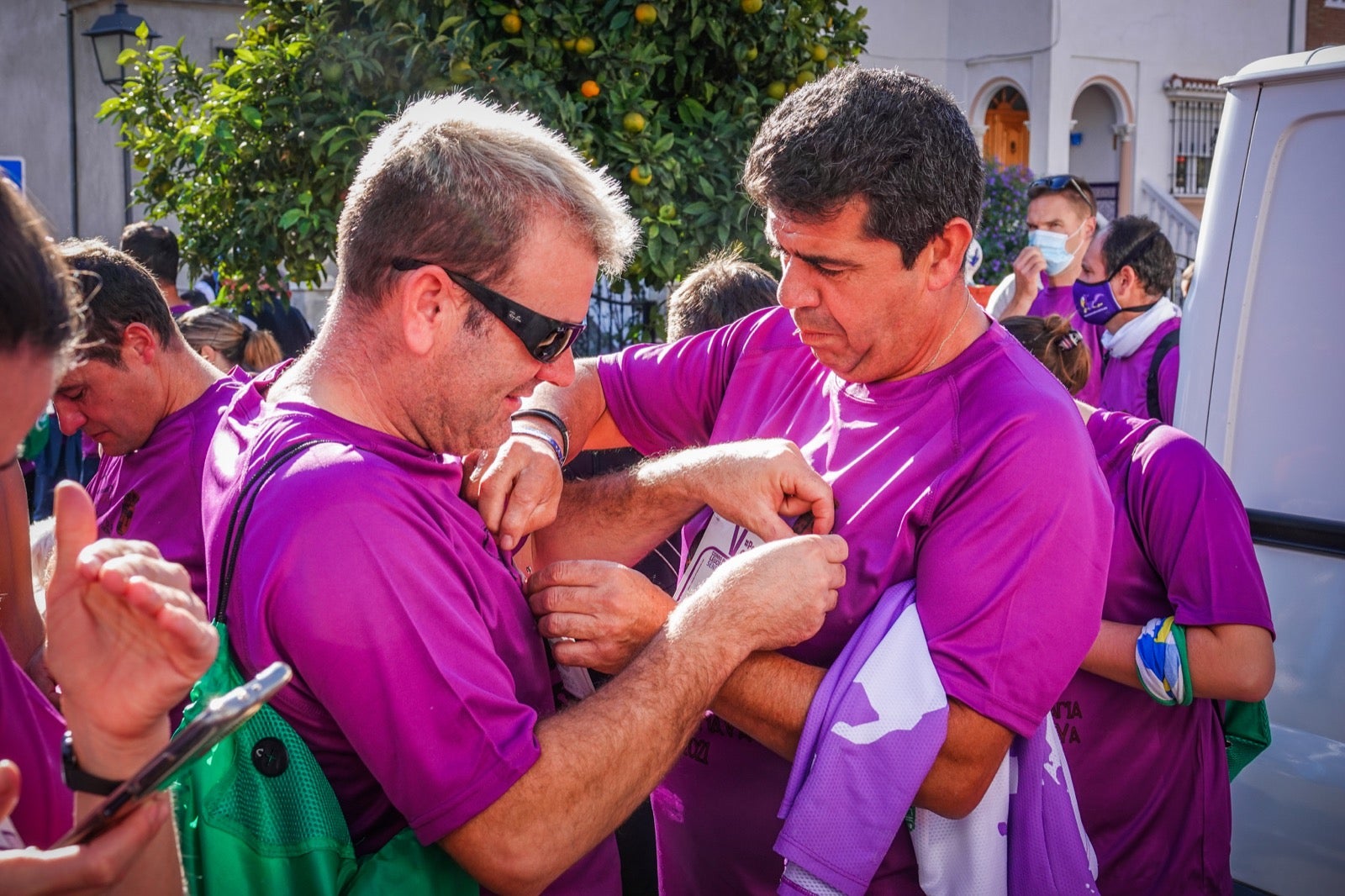1.500 personas se reúnen en la quinta edición de la carrera #PonteEnMarchaYA de Lecrín, una fiesta comarcal en la que Rafael Torres y Catherine Walkley alcanzan la meta en primer lugar 