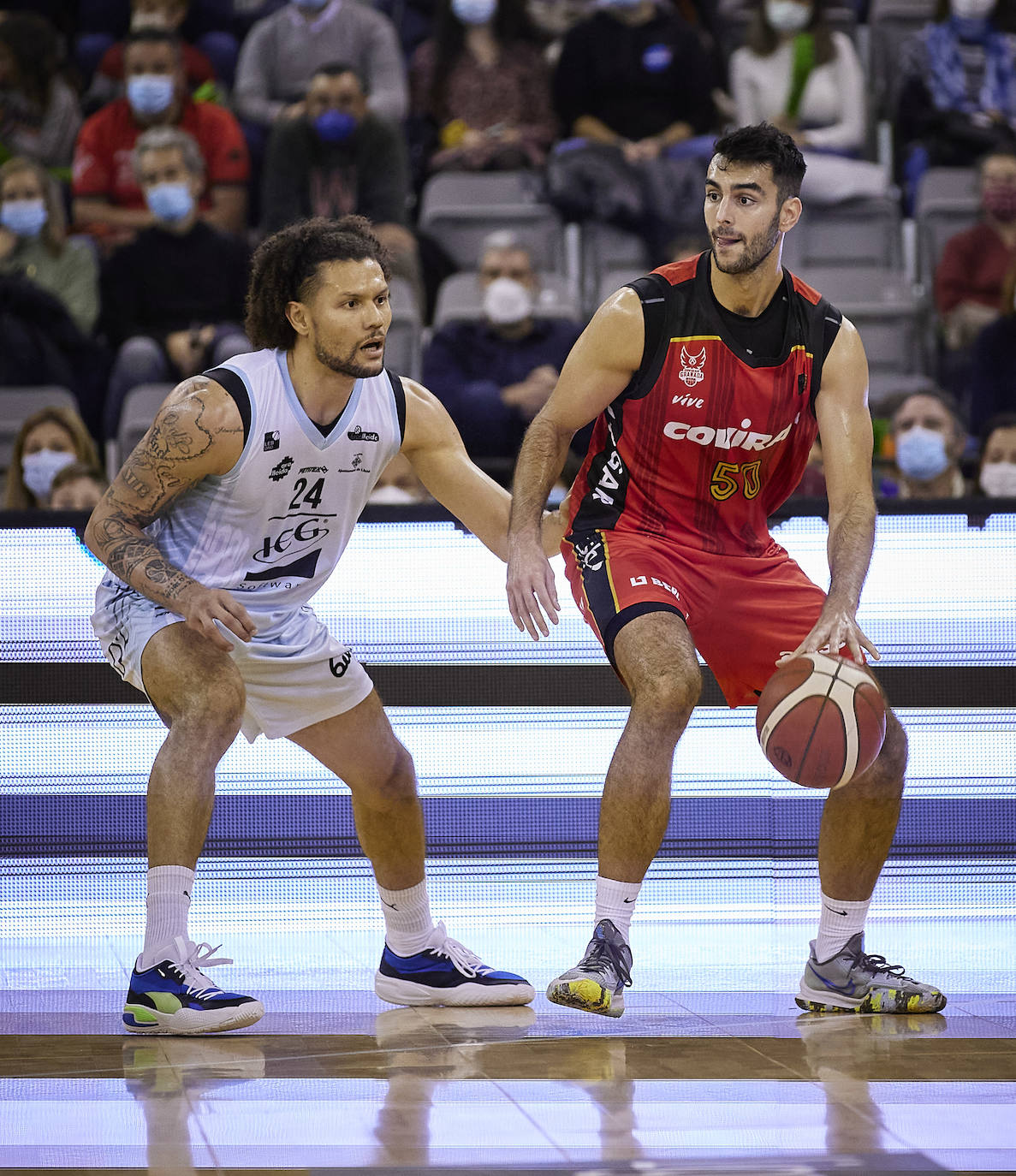 Jugadas del partido entre el Covirán y el Lleida