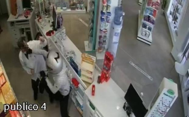 Vuelven a detener al atracador que fue vapuleado en dos tiendas de Granada