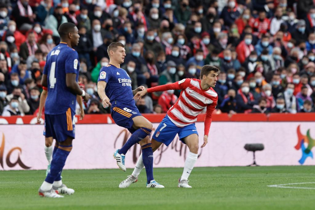 Las imágenes de la victoria del Real Madrid en Los Cármenes