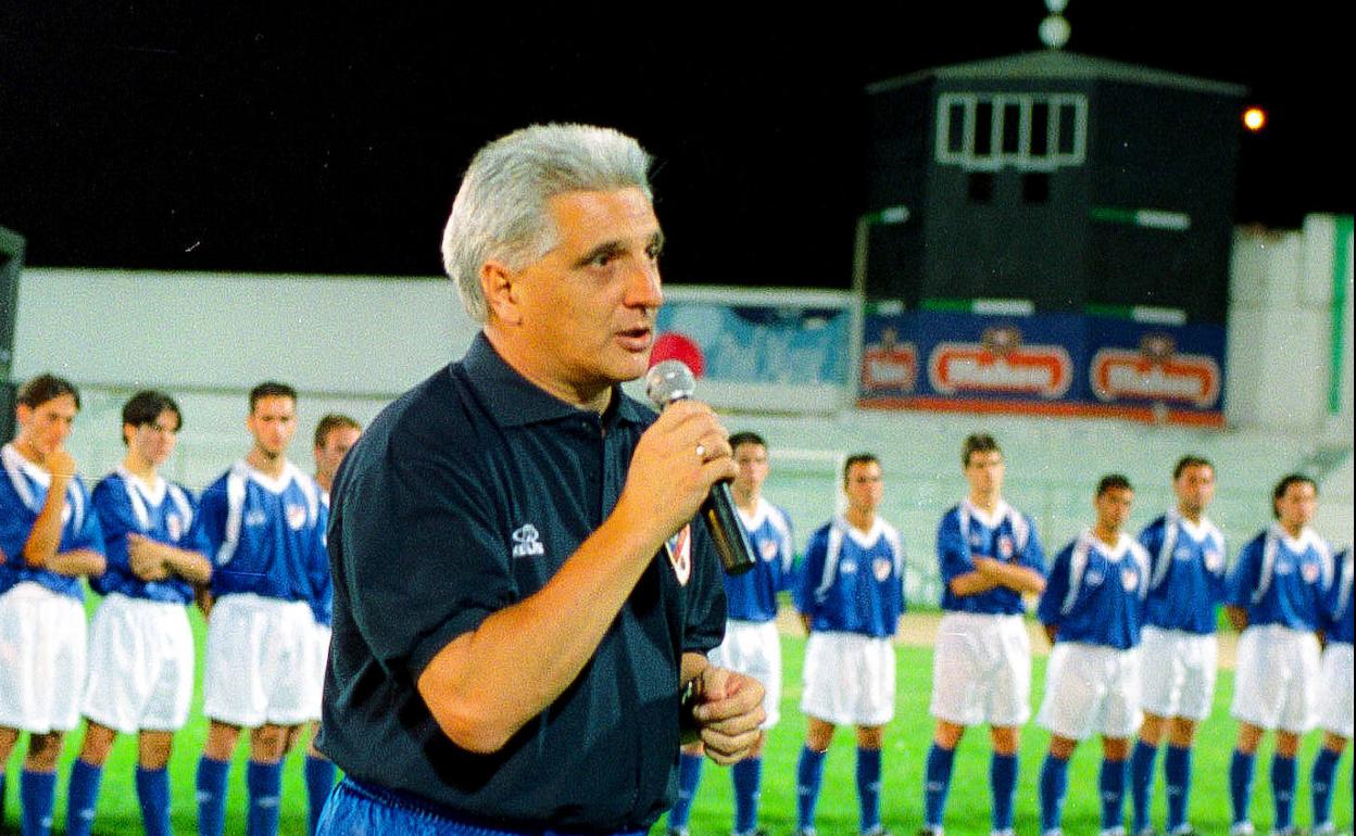 Imagen de Roberto Moreno cuando era entrenador del Linares. 