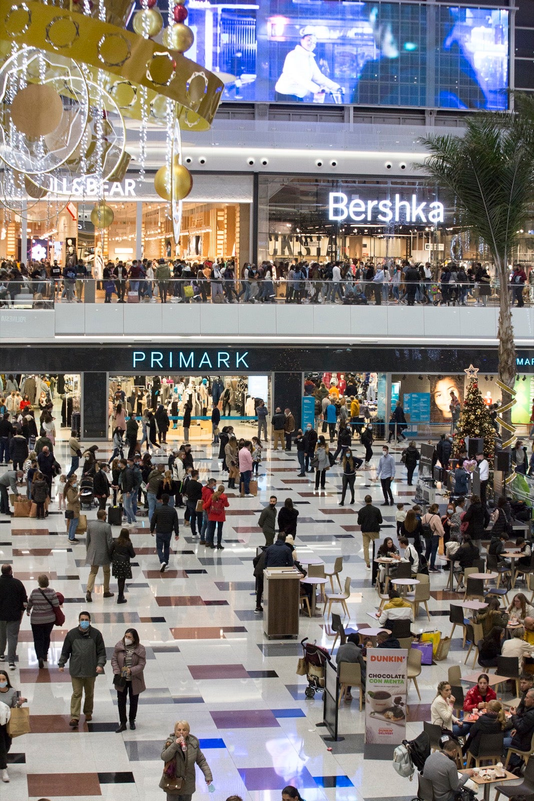 Fotos: Miles de personas en el Black Friday del Nevada Shopping