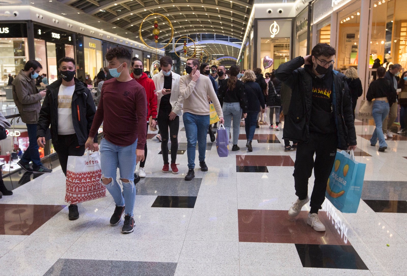 Fotos: Miles de personas en el Black Friday del Nevada Shopping