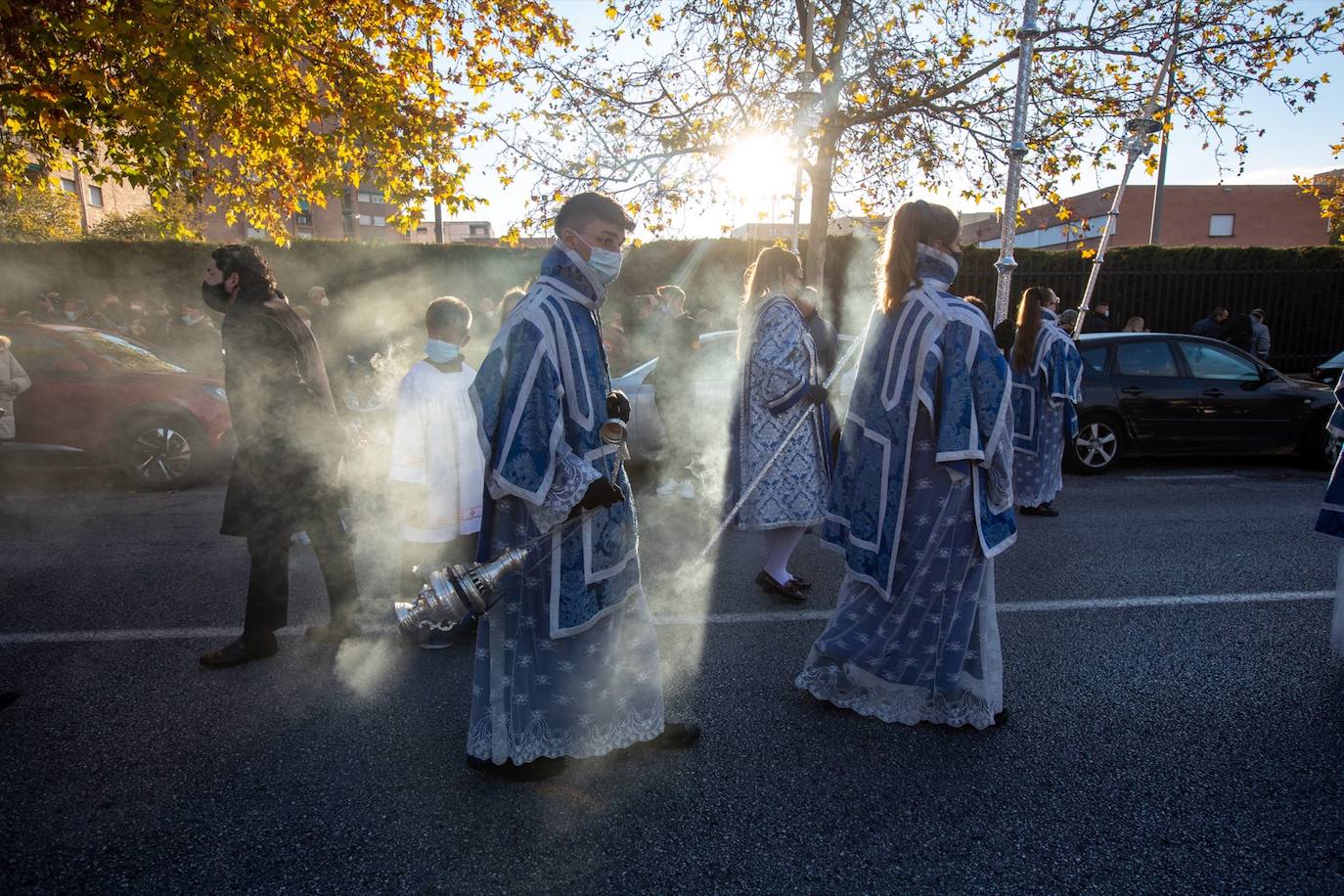 Fotos: Las imágenes de la salida extraordinaria de la Virgen de la Salud