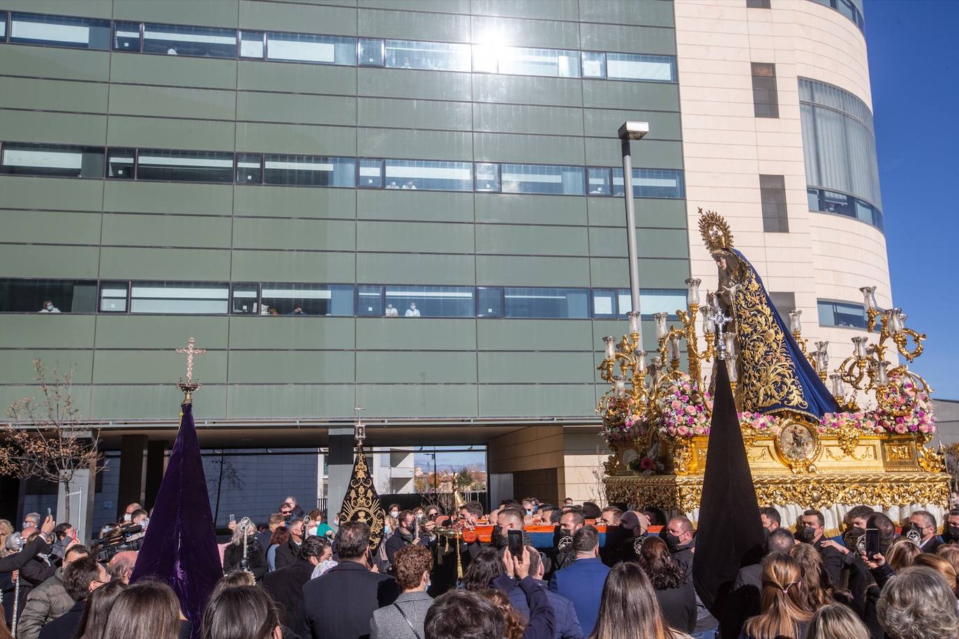 Fotos: Las imágenes de la salida extraordinaria de la Virgen de la Salud