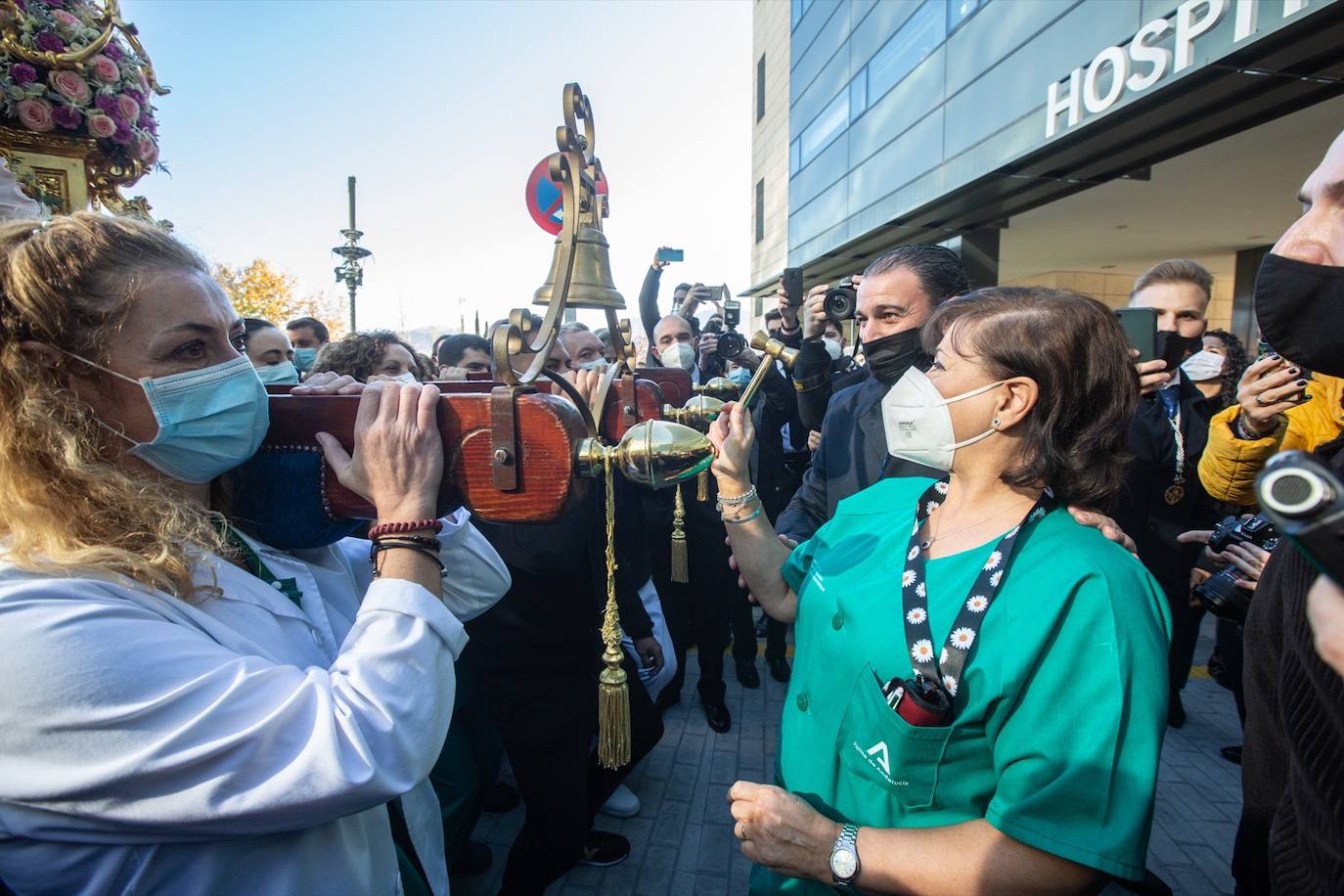 Fotos: Las imágenes de la salida extraordinaria de la Virgen de la Salud