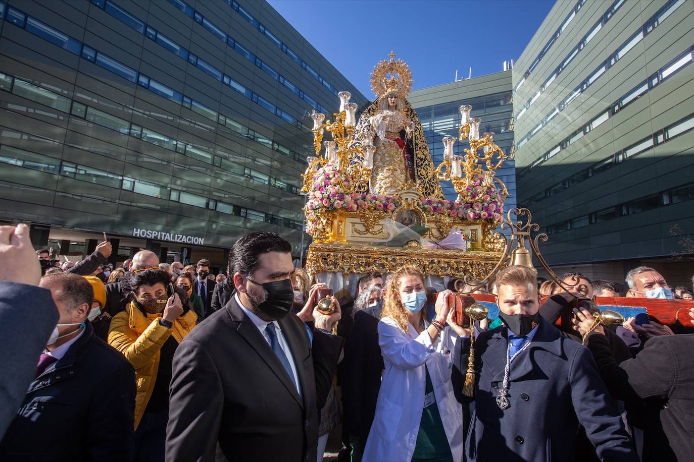 Fotos: Las imágenes de la salida extraordinaria de la Virgen de la Salud