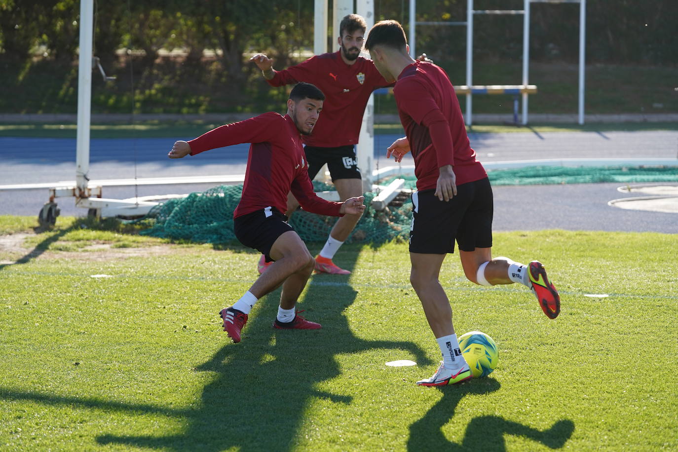 Fotos: Las imágenes del último entrenamiento del Almería