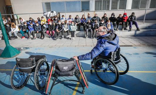 El entrenador Rafa Jiménez se metió a los alumnos en el bolsillo.