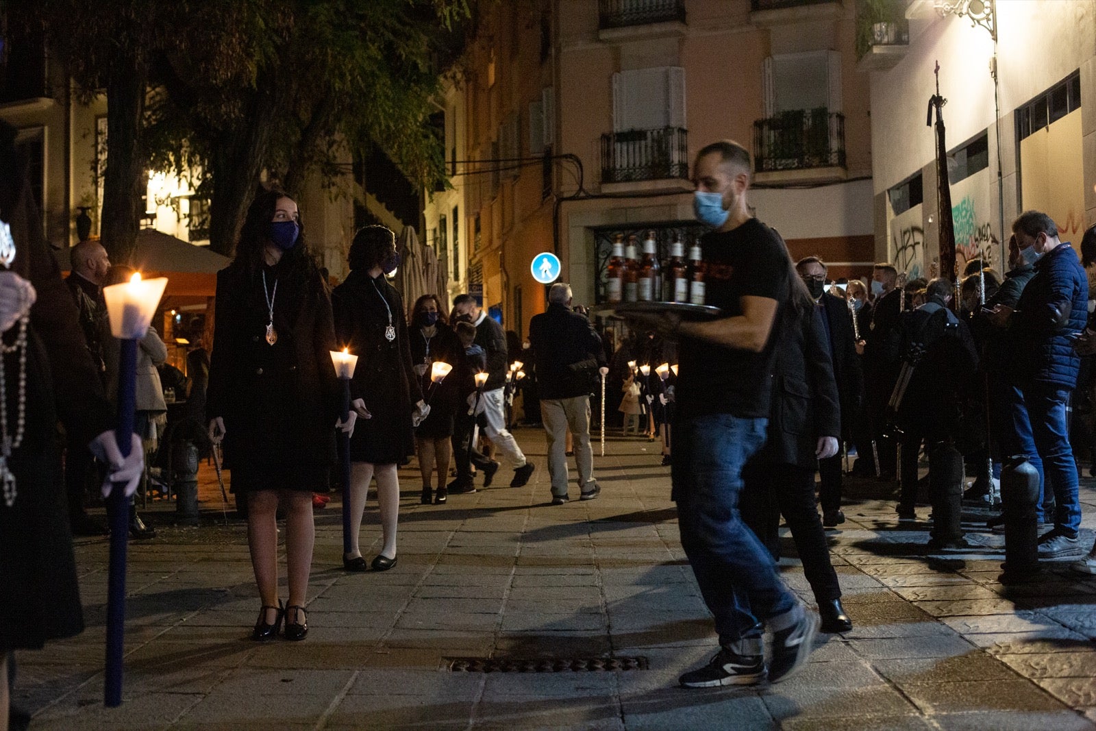 Gójar sale a la calle para procesionar a la Divina Pastora.