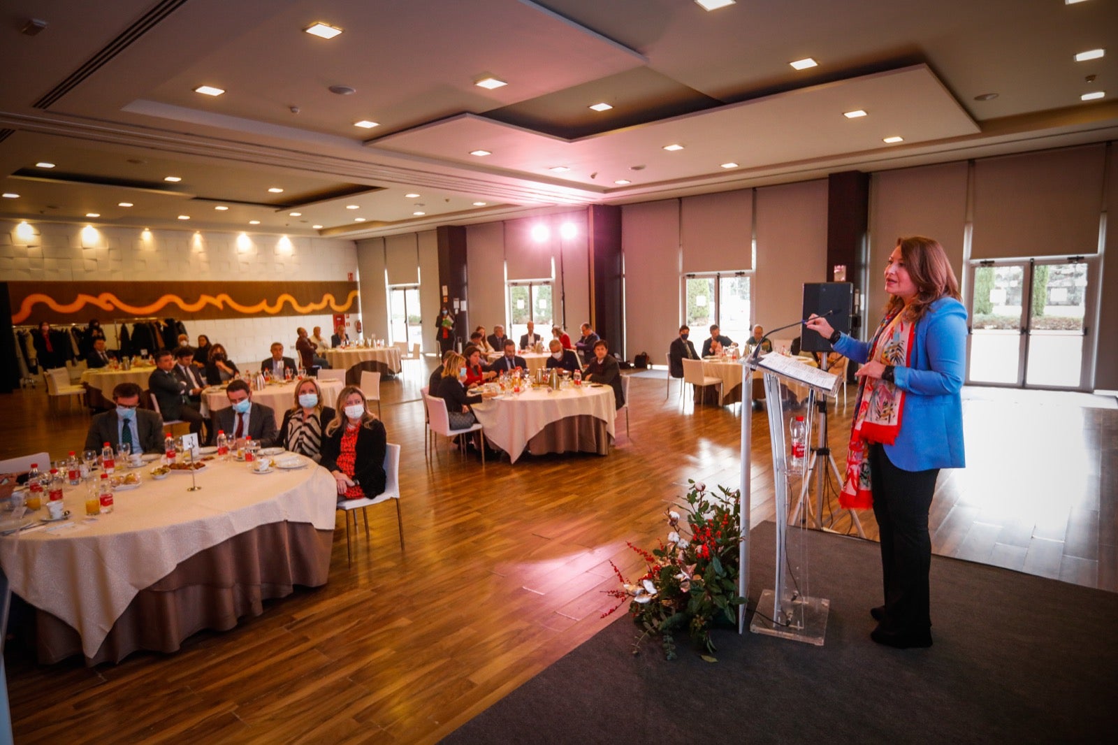La consejera de Agricultura ha abordado este viernes los retos del sector agrícola en Granada y Andalucía
